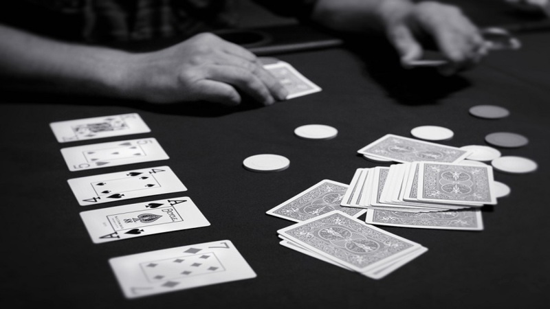 คำแนะนำวิธีการวางเดิมพันเพื่อเข้าร่วมและรับประสบการณ์ Texas Hold’em อย่างมั่นใจ