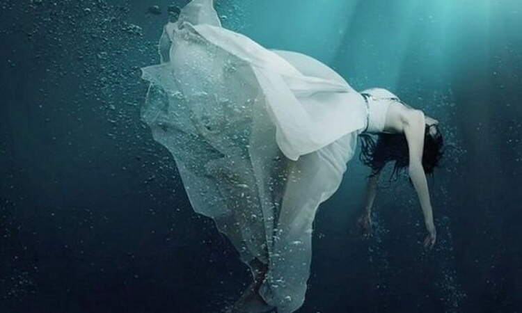 ไขความหมายของความฝัน ฝันเห็นคนตายตีเป็นเลขอะไร เพื่อโอกาสถูกรางวัลใหญ่